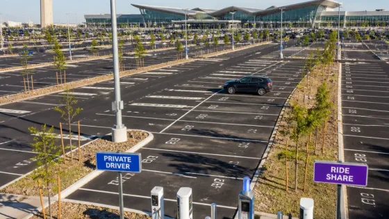 Kansas City airport opens new cellphone lot north of terminal with 167 spaces