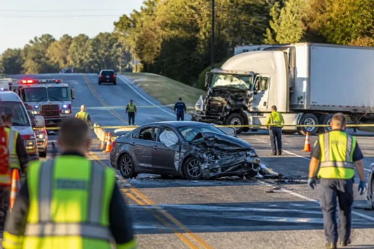 Columbia man killed in three-vehicle crash at W.E. Jeffcoat Road and SC 6