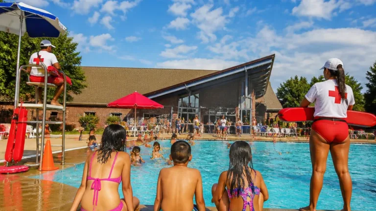 Lafayette MLK Center pool reopens, bringing city public-swimming options back to two