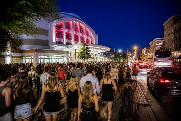 Phish wraps second night at Kohl Center in Madison with extended jams and encore