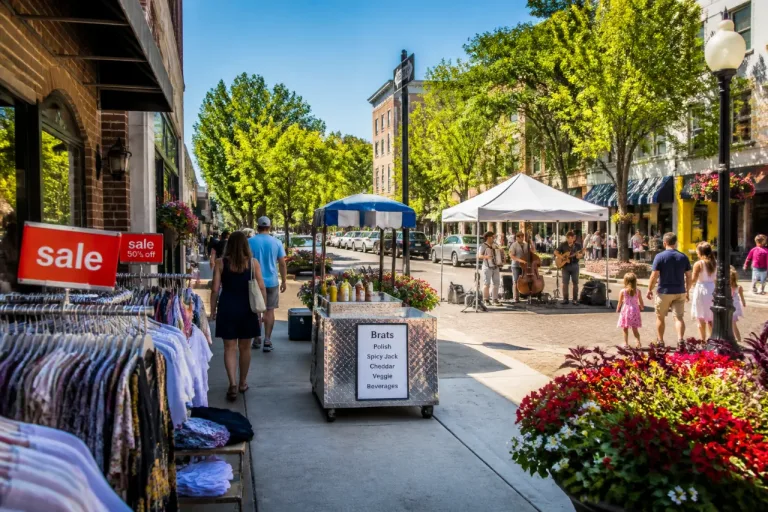 Weekend roundup: Naperville summer sidewalk sales, Kreger’s brats and live music